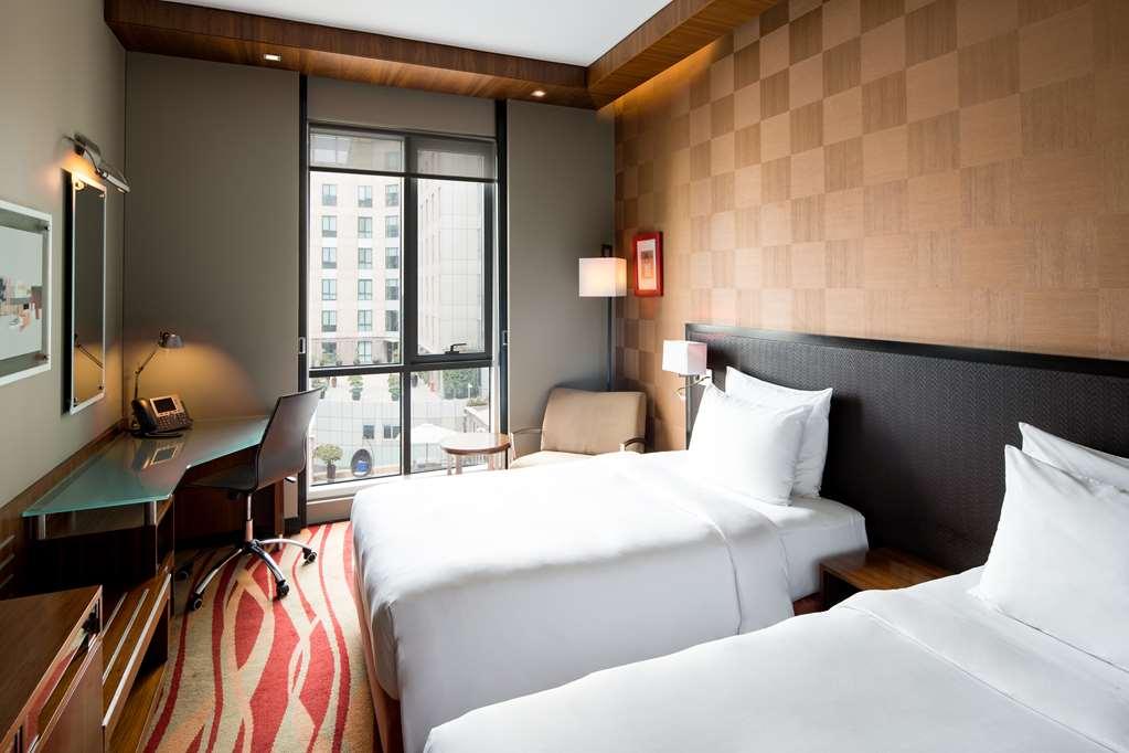 Hotel Radisson Blu Hotel. Media Dubai