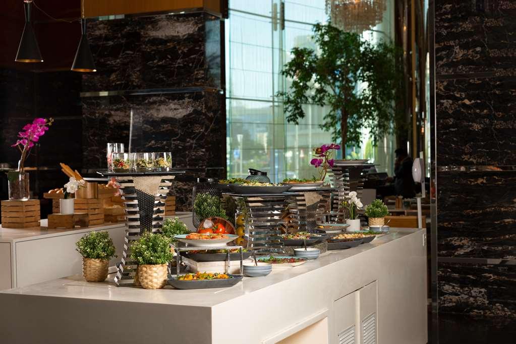 Radisson Blu Hotel. Media Hotel